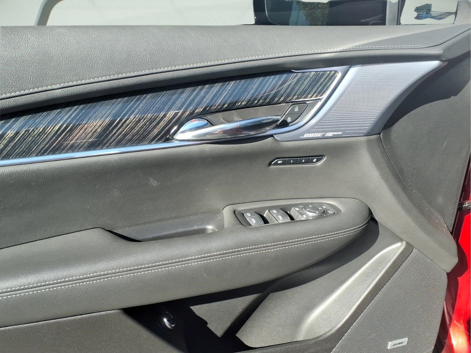Used 2024 Cadillac XT6 Premium Luxury w/ LPO, Floor Liner Package FWD image 9
