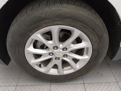 Used 2020 Chevrolet Equinox LS FWD image 31