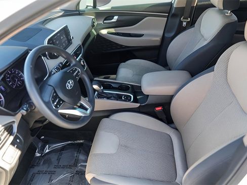 Used 2019 Hyundai Santa Fe SE image 12