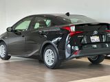 Certified 2019 Toyota Prius L Eco image 6