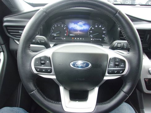 Used 2023 Ford Explorer XLT w/ Class IV Trailer Tow Package image 20