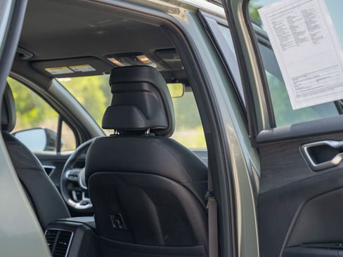 Used 2025 Kia Sportage X-Line image 14