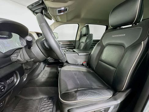 Used 2022 RAM 1500 Laramie image 12