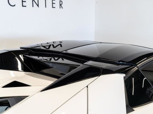 Used 2015 Lamborghini Aventador LP 700-4 image 33