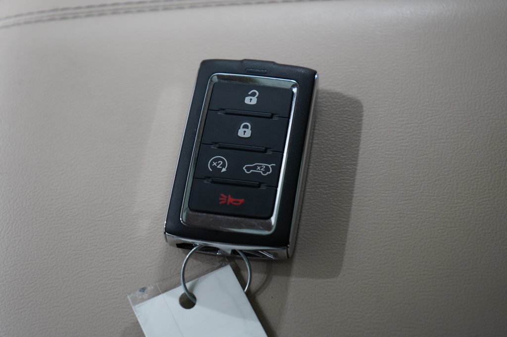 Used 2022 Jeep Grand Cherokee Limited AWD/4WD image 27