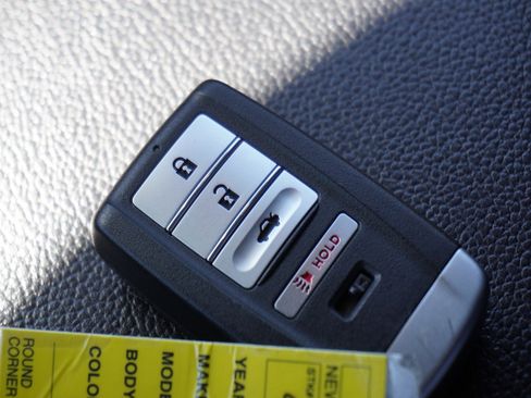 Used 2020 Acura ILX w/ Premium Package image 16