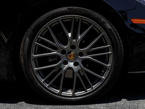 Used 2023 Porsche Panamera Platinum Edition RWD image 37