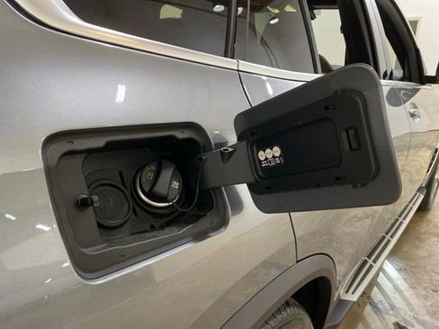 Used 2026 BMW X5 sDrive40i RWD image 99