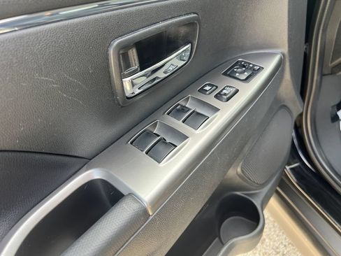 Used 2024 Mitsubishi Outlander Sport SE AWD/4WD image 12