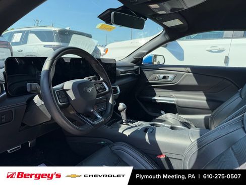 Used 2024 Ford Mustang GT Premium RWD image 8