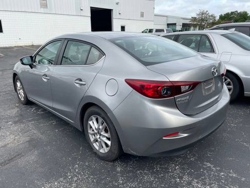 Used 2016 MAZDA MAZDA3 i Sport w/ Preferred Equipment Package FWD image 3