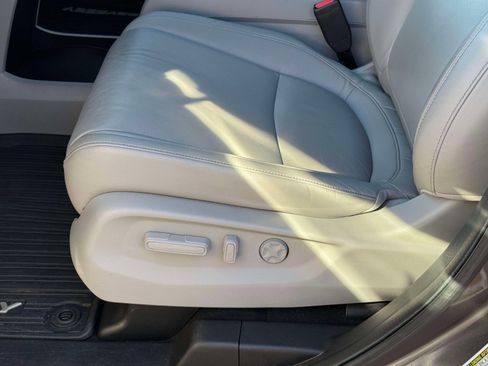 Used 2024 Honda Odyssey EX-L image 22