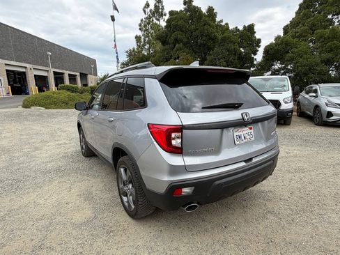 Used 2019 Honda Passport Touring image 2
