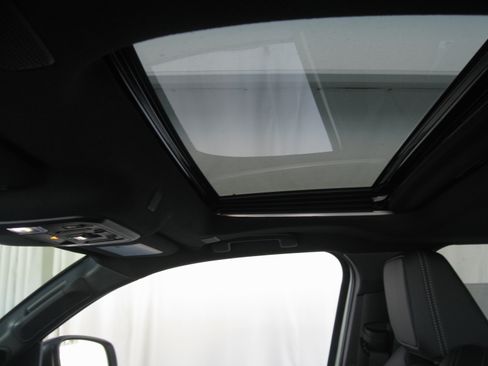 New 2025 Toyota 4Runner TRD Off-Road Premium image 3