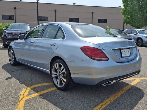 Used 2018 Mercedes-Benz C 300 4MATIC Sedan image 4