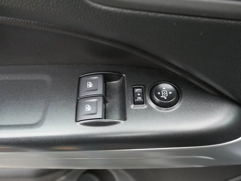 Used 2022 Chevrolet Colorado LT image 28