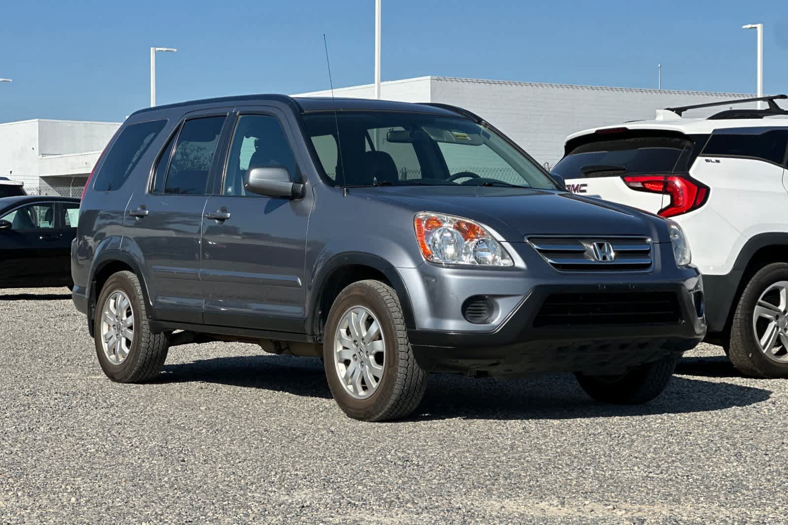 Used 2005 Honda CR-V EX image 9