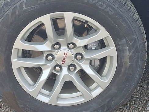 Used 2022 GMC Sierra 1500 SLT w/ SLT Convenience Package image 13