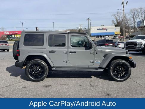 Used 2021 Jeep Wrangler Unlimited Sahara w/ Cold Weather Group image 9