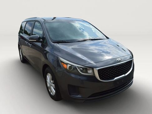 Used 2016 Kia Sedona LX w/ LX Convenience Package FWD image 12
