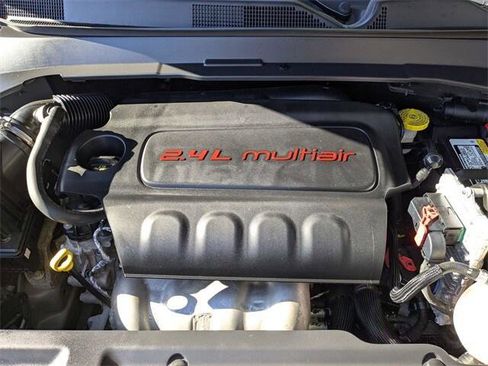 Certified 2022 Jeep Compass Limited image 24