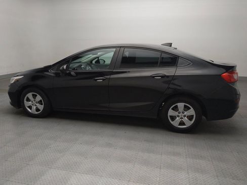 Used 2017 Chevrolet Cruze LS FWD image 3
