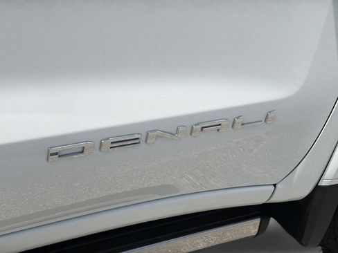 Used 2022 GMC Sierra 1500 Denali AWD/4WD image 8