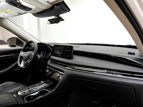 Used 2025 INFINITI QX60 Pure FWD image 17