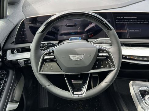New 2025 Cadillac Optiq Sport 1 image 19