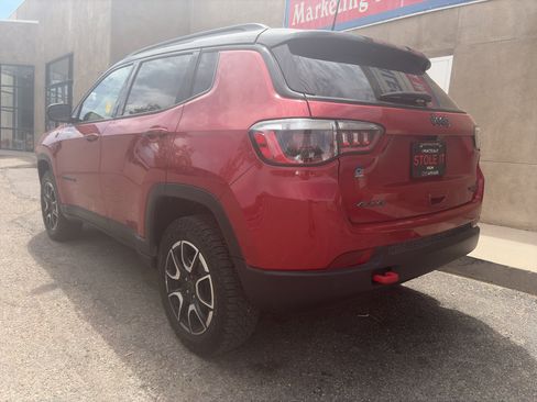 Used 2025 Jeep Compass Trailhawk AWD/4WD image 26