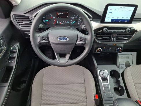 Certified 2022 Ford Escape SE image 9