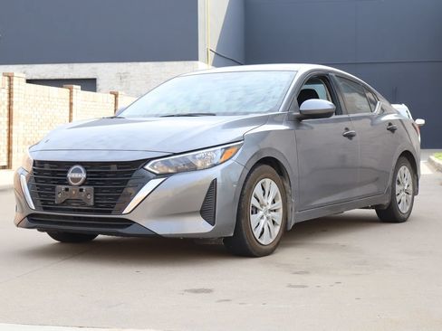 Used 2024 Nissan Sentra S FWD image 2