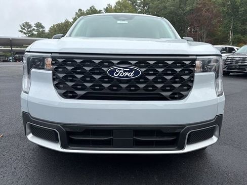 New 2025 Ford Maverick Lariat w/ 4K Tow Package image 8