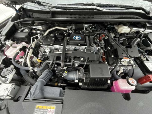 Used 2024 Toyota Corolla LE FWD image 27
