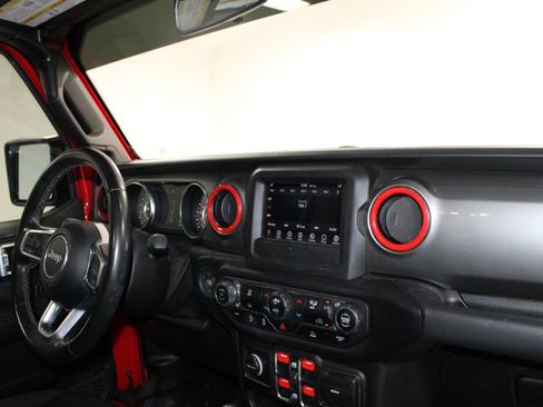 Used 2021 Jeep Wrangler Unlimited Sahara AWD/4WD image 24
