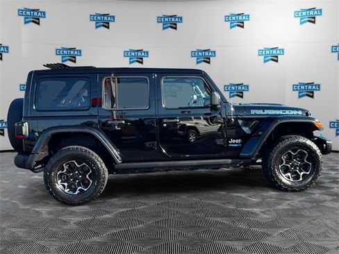 Certified 2022 Jeep Wrangler Unlimited Rubicon 4xe w/ Steel Bumper Group image 7
