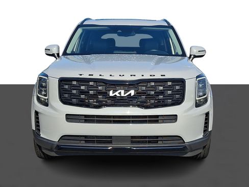 Used 2022 Kia Telluride EX w/ EX Premium Package AWD/4WD image 2