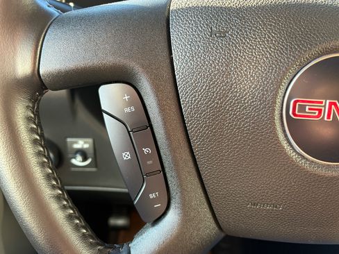 Used 2023 GMC Savana 3500 Extended w/ Power Convenience Package image 22