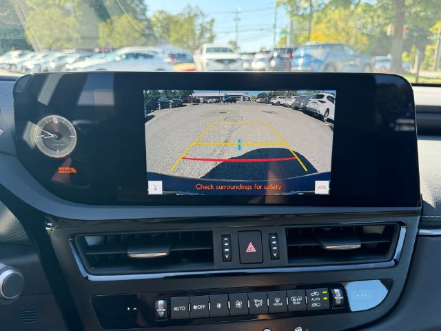 Used 2024 Lexus ES 350 w/ Premium Package FWD image 19