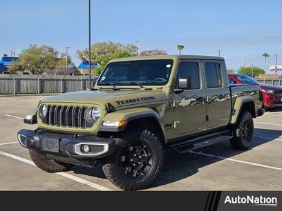 Used 2025 Jeep Gladiator Sport