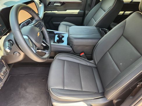 Used 2026 Chevrolet Tahoe Premier w/ Sun And Tow Package RWD image 11