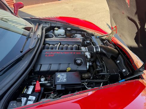 Used 2006 Chevrolet Corvette Coupe w/ Preferred Equipment Group RWD image 27