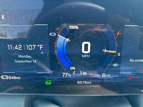 Used 2026 Chevrolet Equinox EV LT FWD image 6