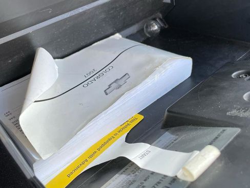 Used 2007 Chevrolet Colorado LT image 5