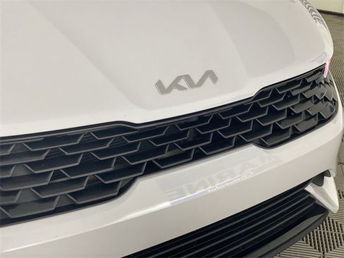 Used 2023 Kia K5 LXS image 34