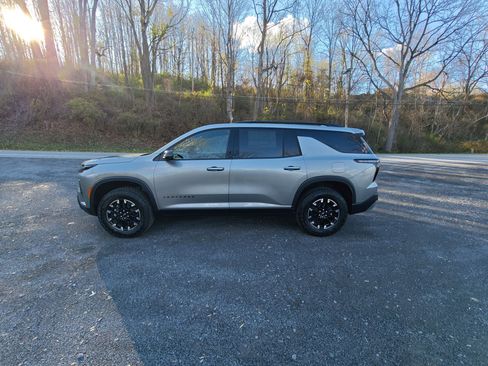 New 2026 Chevrolet Traverse Z71 w/ Driver Confidence Package image 2