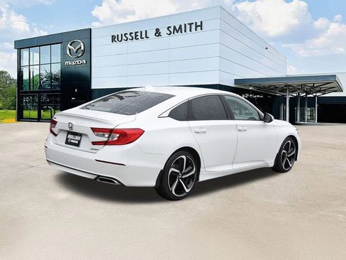 Used 2019 Honda Accord Sport image 4