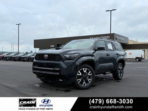 Used 2025 Toyota 4Runner TRD Sport AWD/4WD image 1