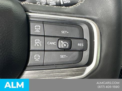 Used 2024 Jeep Wagoneer Series II AWD/4WD image 31