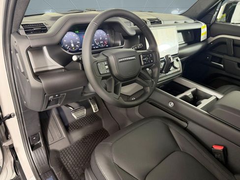 New 2026 Land Rover Defender 110 X AWD/4WD image 4